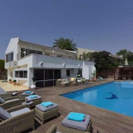 Villa With Heated Pool And Jacuzzi Sea View 300M Front Of The Beach Eilat Extérieur photo