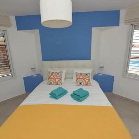 Villa With Heated Pool And Jacuzzi Sea View 300M Front Of The Beach Eilat Extérieur photo