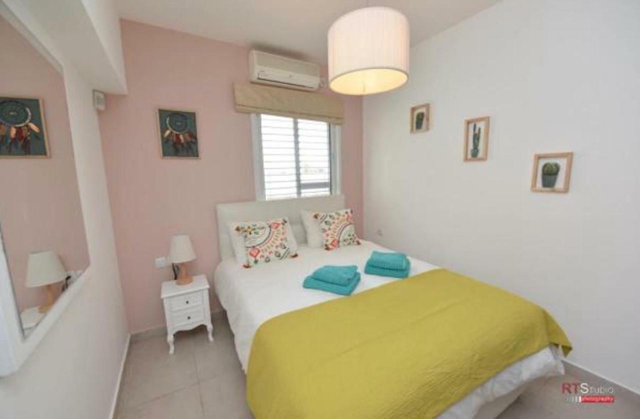 Villa With Heated Pool And Jacuzzi Sea View 300M Front Of The Beach Eilat Extérieur photo