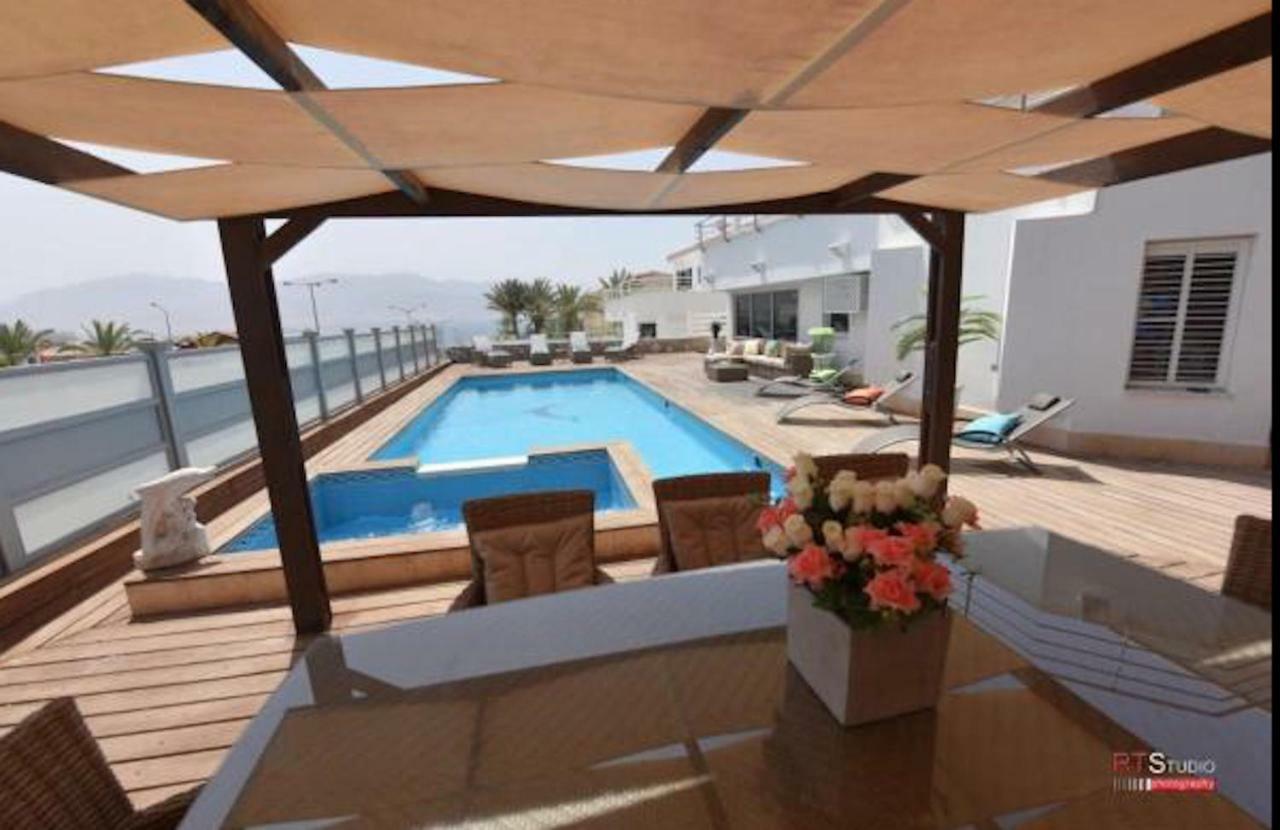 Villa With Heated Pool And Jacuzzi Sea View 300M Front Of The Beach Eilat Extérieur photo