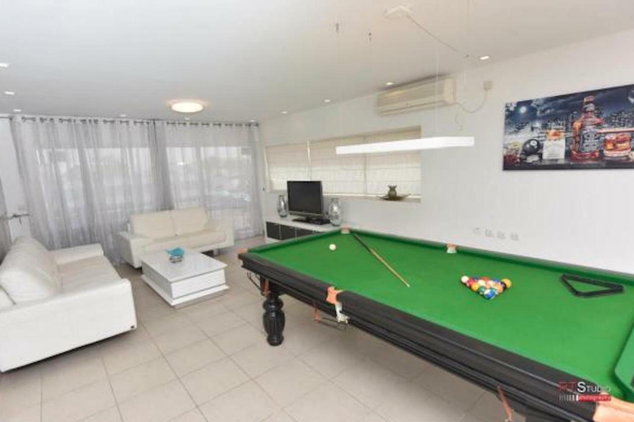 Villa With Heated Pool And Jacuzzi Sea View 300M Front Of The Beach Eilat Extérieur photo