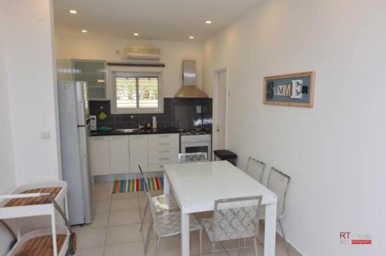 Villa With Heated Pool And Jacuzzi Sea View 300M Front Of The Beach Eilat Extérieur photo